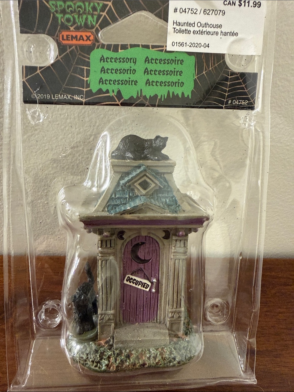 LEMAX Spooky Town 2019 Haunted Outhouse Black Cat Figure Halloween Village New